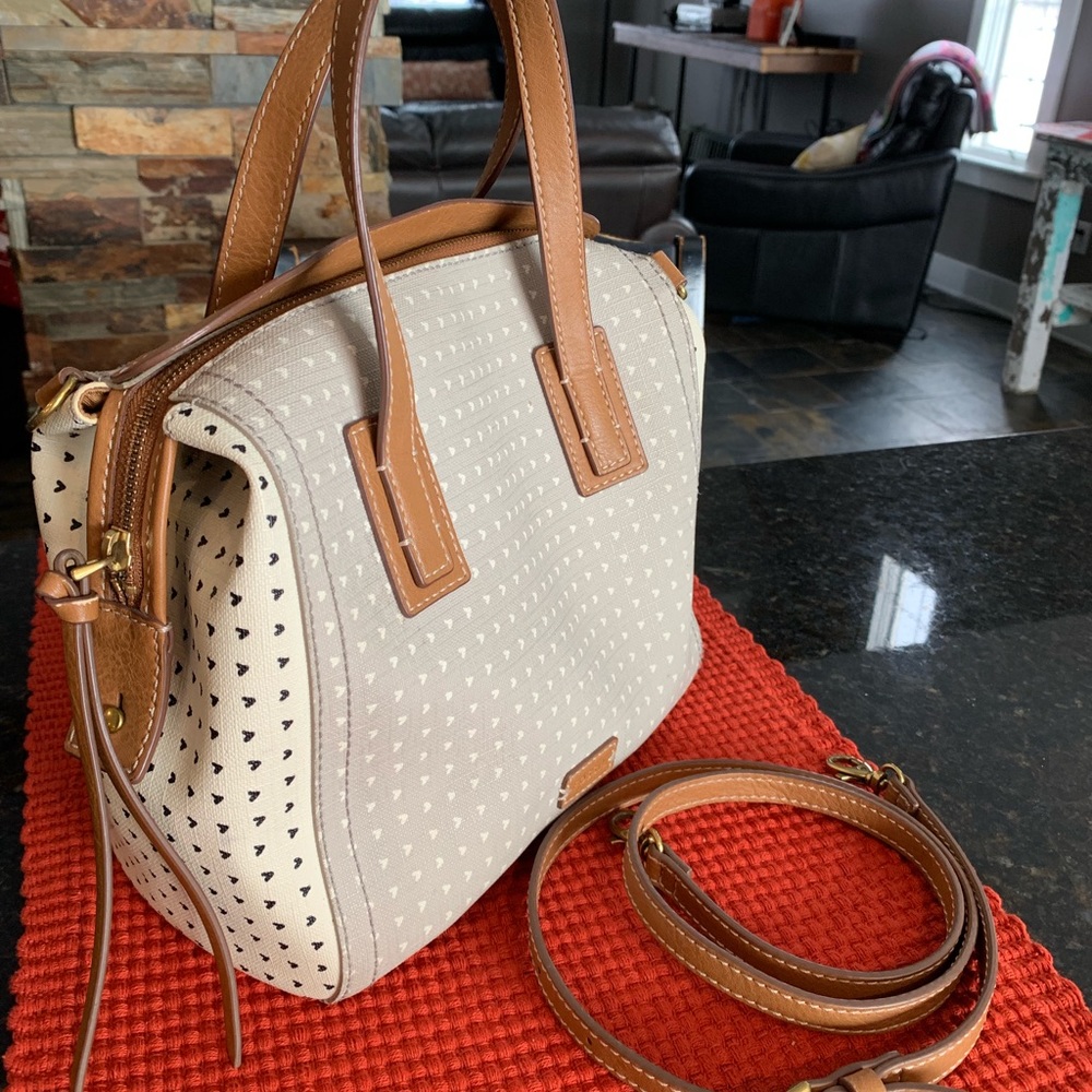 Fossil Purse with Detachable Strap - Picture 7 of 7
